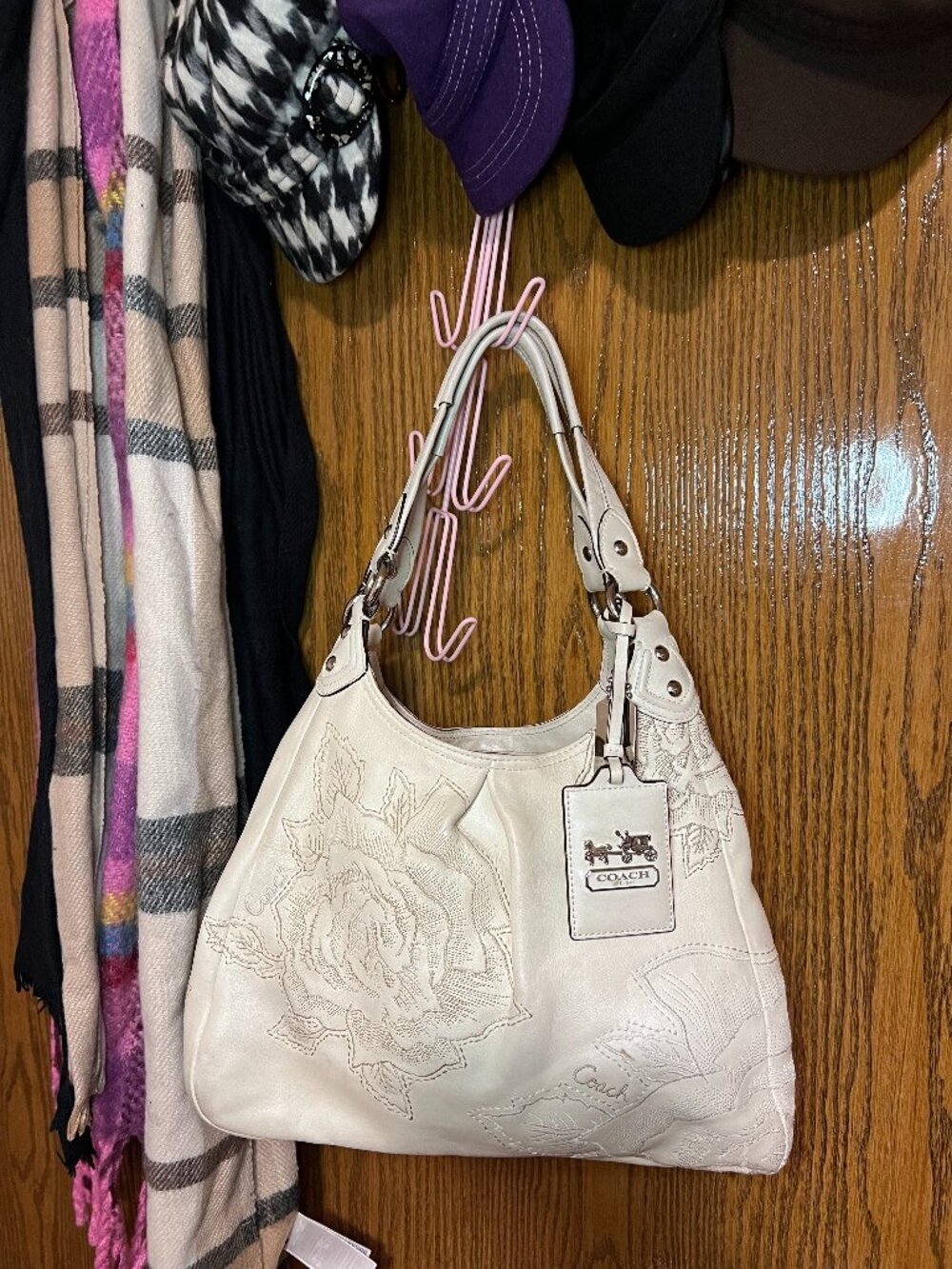 Rare Coach Madison Embroidered Rose Maggie 15026